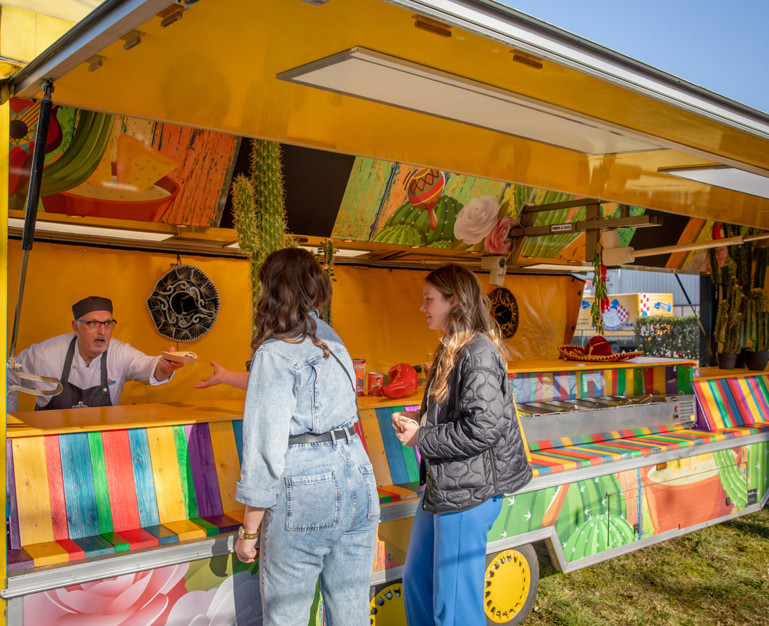 Streetfoodwagen huren? Verras jouw gasten met streetfood op locatie